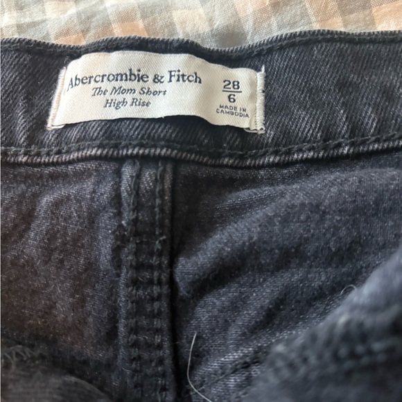 The Mom Short High Rise - Picture 3 of 4